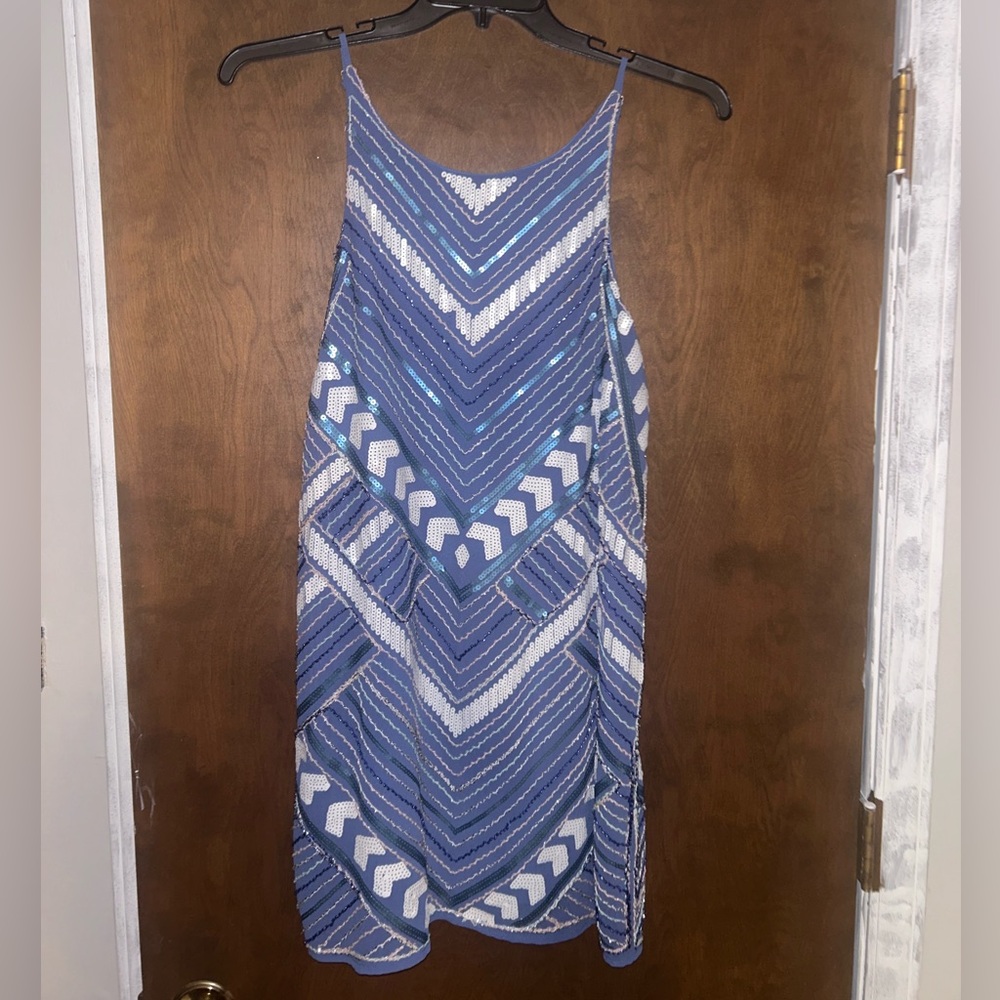 light blue cocktail dress. Size L (8-10). Silver & white. Perfect condition
